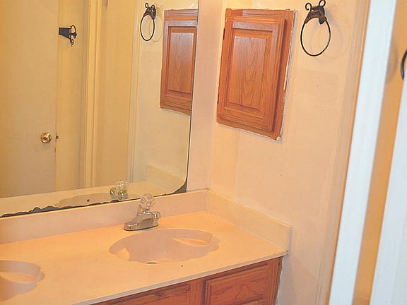 5th image of 1419 Bentwood Dr