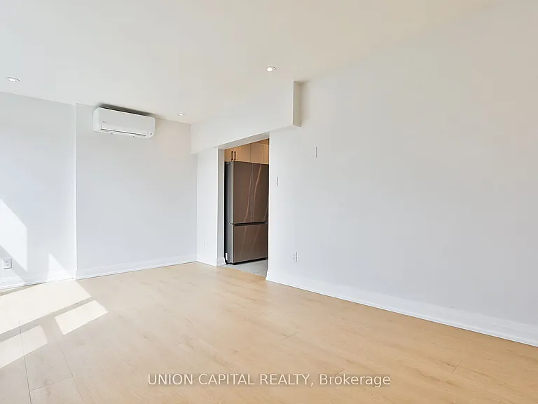 612 Gerrard St E #2 — Photo 9
