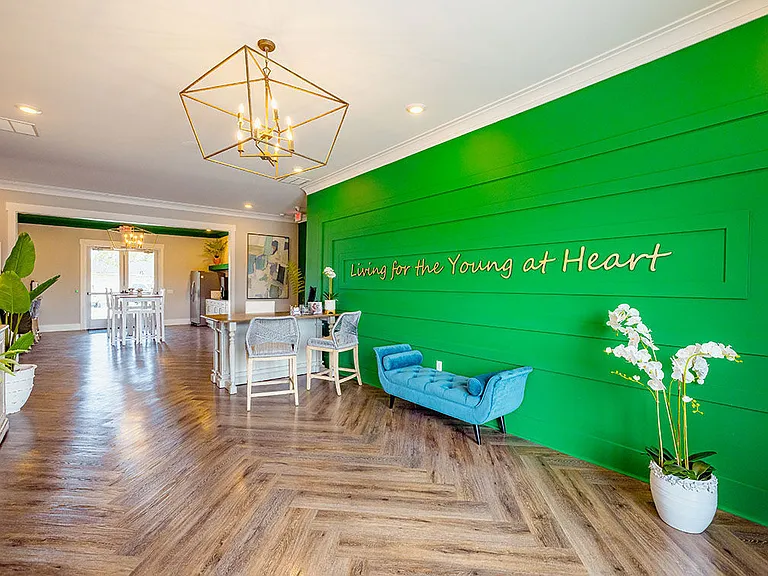 Beverly Villas — Photo 35