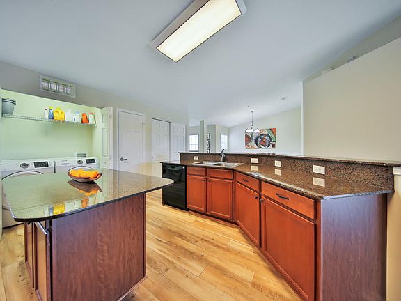 4th image of 6663 Shaded Rock Ct