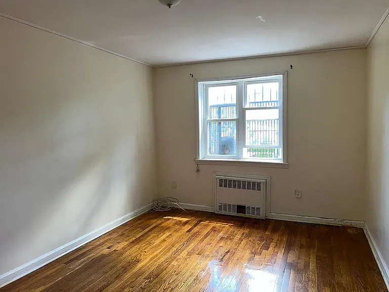 736 E 94th St #1 — Photo 15