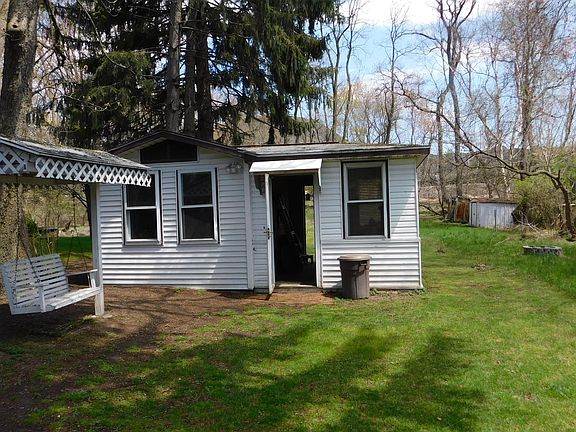 2nd image of 493 Slocum St
