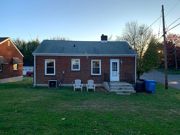 3rd image of 2315 Larchwood Ave NE