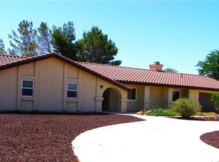 14475 Hopi Rd, Apple Valley, CA 92307