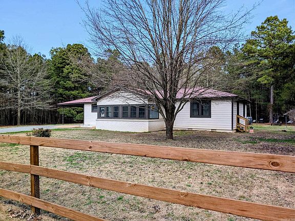 3rd image of 2460 Armstead Rd