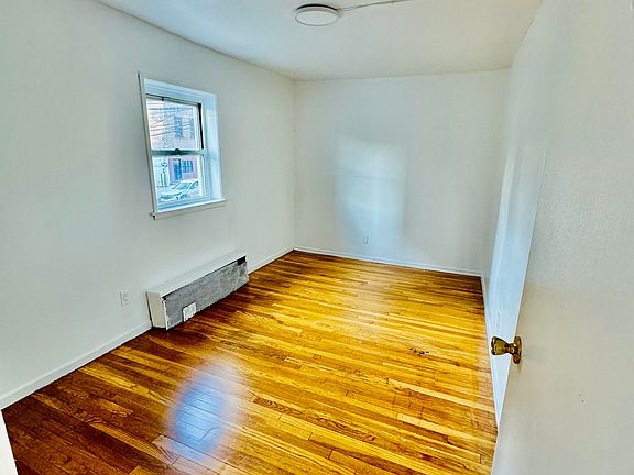 5th image of 380 McLean Ave APT 1C