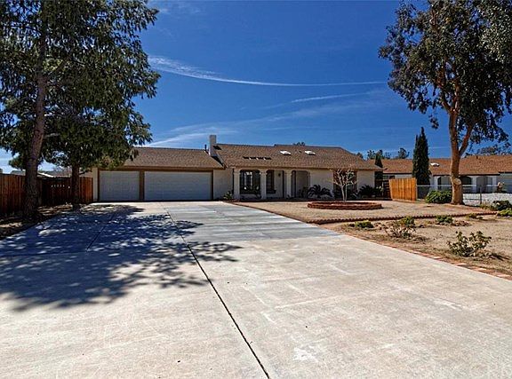 2nd image of 12808 Mountain Shadows Ct