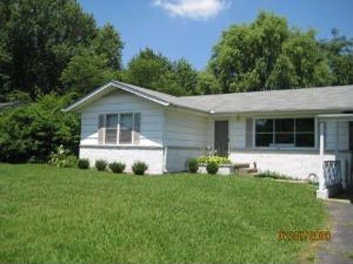 2nd image of 1709 McClain Dr