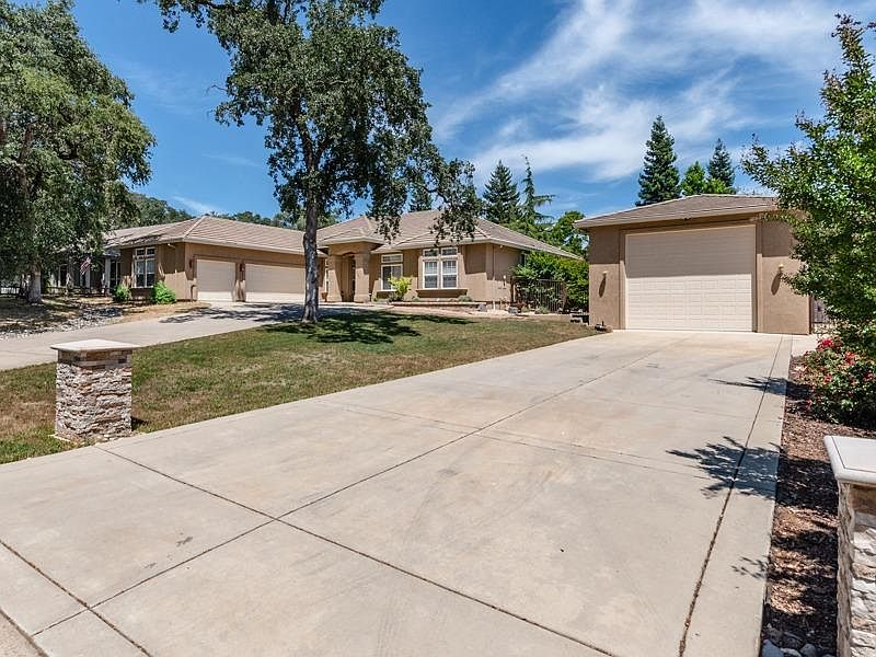 1st image of 2795 Royal Park Dr