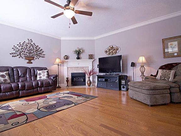 4th image of 1705 Pergola Way #48