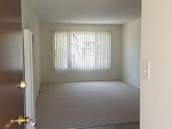 2nd image of 2704 4th St #3