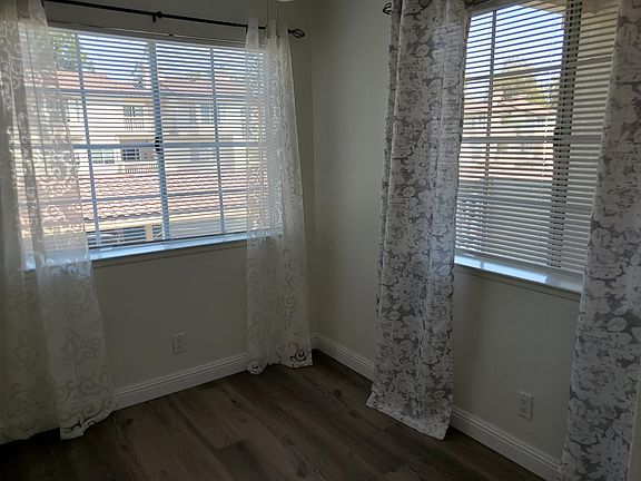 4th image of 637 Indian Oak Ln Unit 102
