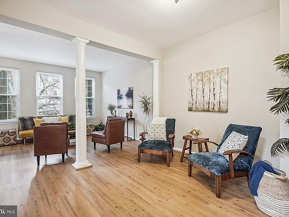5th image of 15565 Winding Creek Dr