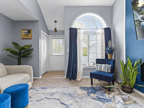 5th image of 3816 Foss Rd Unit 7