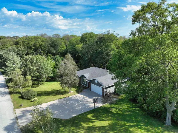 54971 Emerald Ln, Glenwood, IA 51534