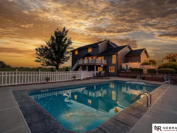 14107 W Sand Hill Rd, Louisville, NE 68037