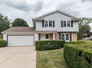 10600 W Monastery Dr, Franklin, WI 53132