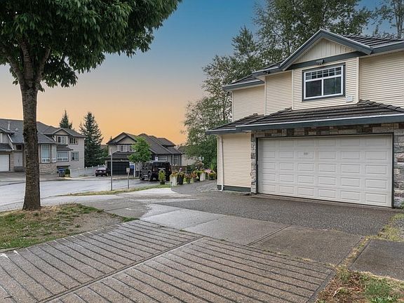3rd image of 14490 67b Ave