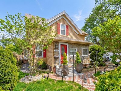 102 Thurber Ave, Brockton, MA, 02301