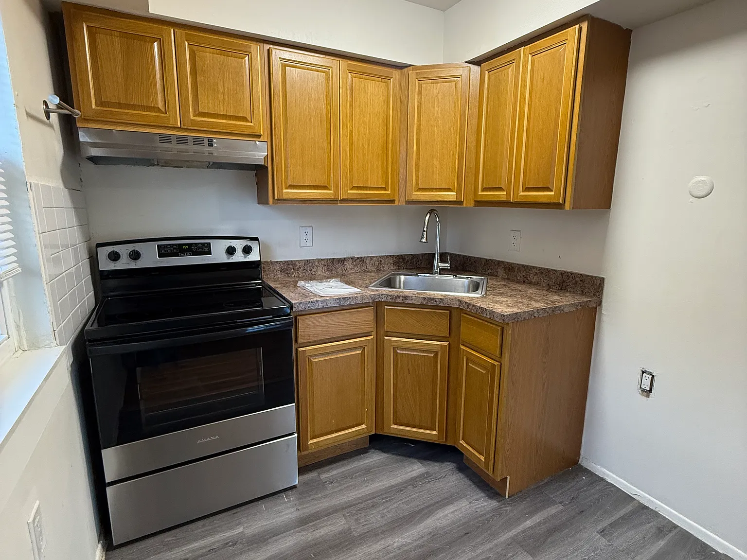1 bed, 500 sqft, $1,800 — Photo 4