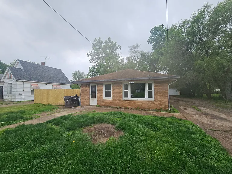 3032 W Malone St — Photo 1