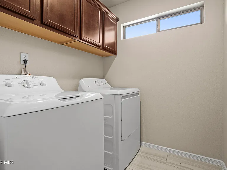 331 Malta St — Photo 20