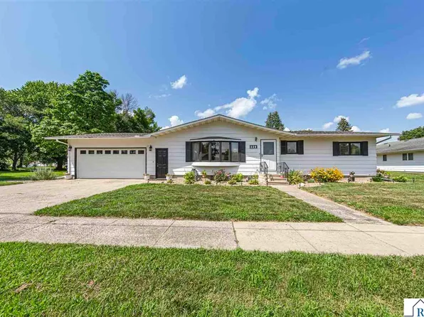 229 3rd Ave SW, Winnebago, MN 56098