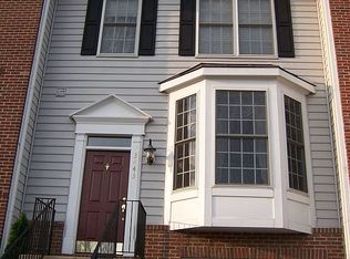 43443 Parish St, Chantilly, VA 20152