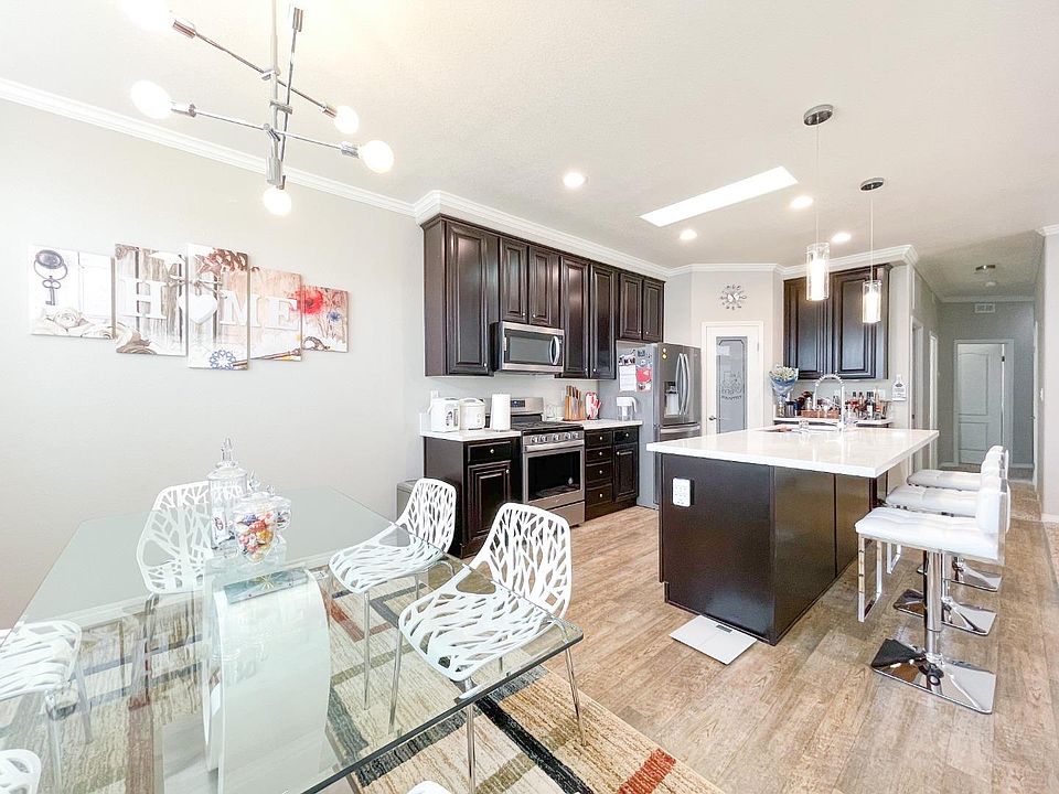 1st image of 371 Los Encinos St #371