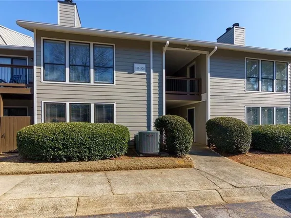 319 Park Ridge Cir, Marietta, GA 30068