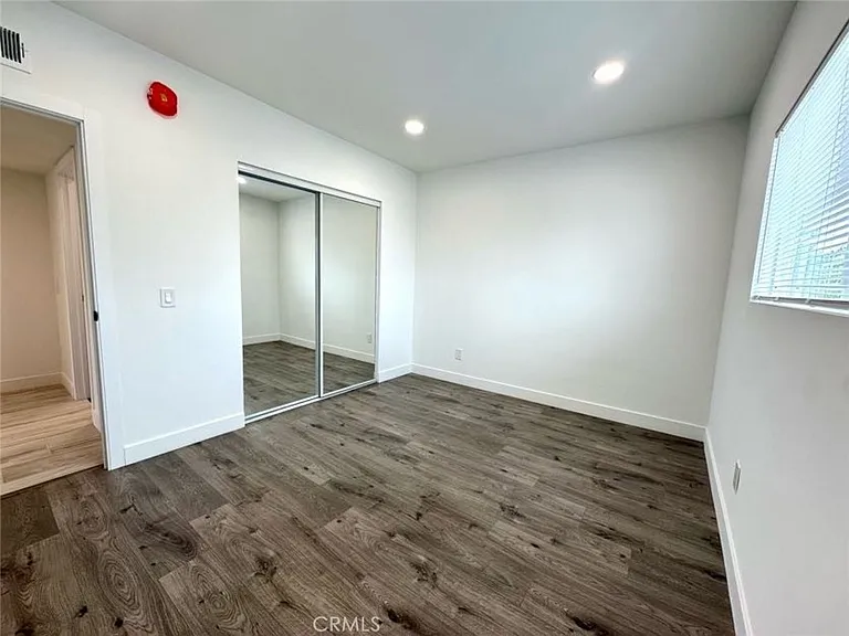 6255 Woodman Ave #201 — Photo 11