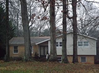 11614 Kennewick Rd, Charlotte, NC 28216