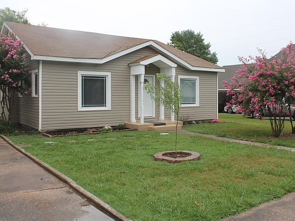 2nd image of 815 E Seneca Ave