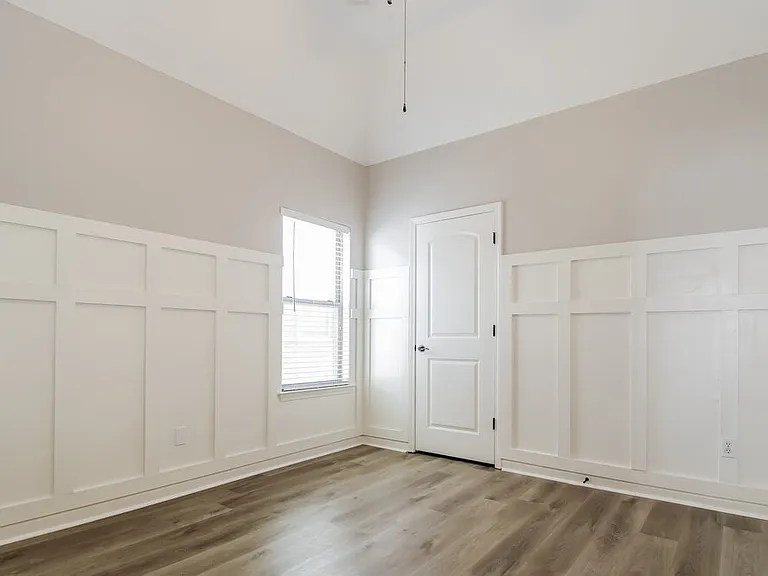 225 Birch Springs Cv — Photo 12