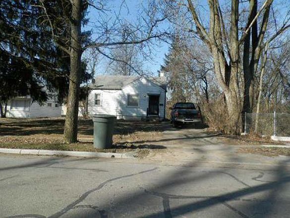1st image of 1753 Brentnell Ave