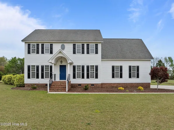 676 Gatewood Drive, Winterville, NC 28590