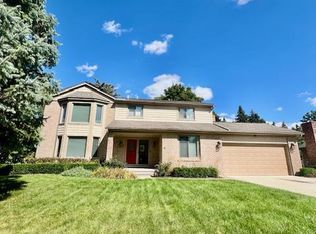 5158 Allison Dr, Troy, MI