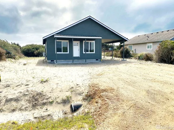 1241 Storm King Ave, Ocean Shores, WA 98569