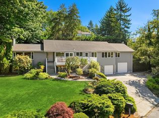 7929 SE 37th St, Mercer Island, WA 98040