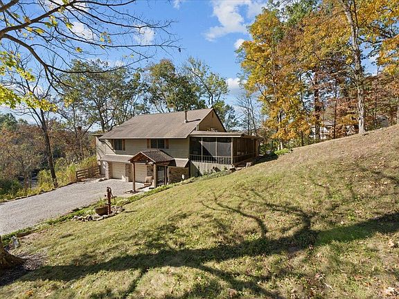 3rd image of 2268 Rust Dr