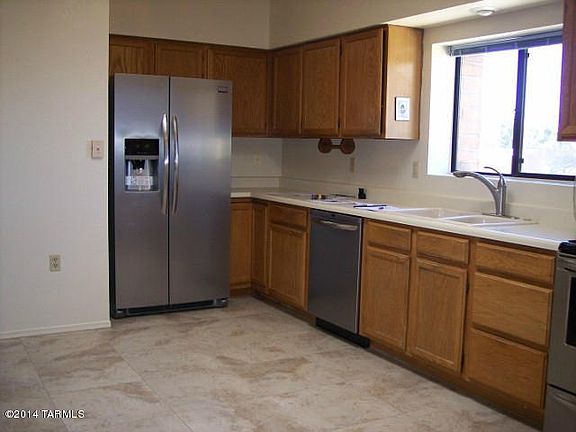 4th image of 2025 W Misty Hollow Ln