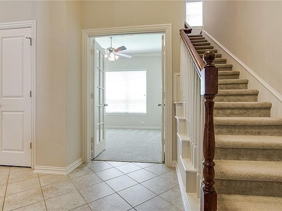 4th image of 225 Vagon Castle Ln