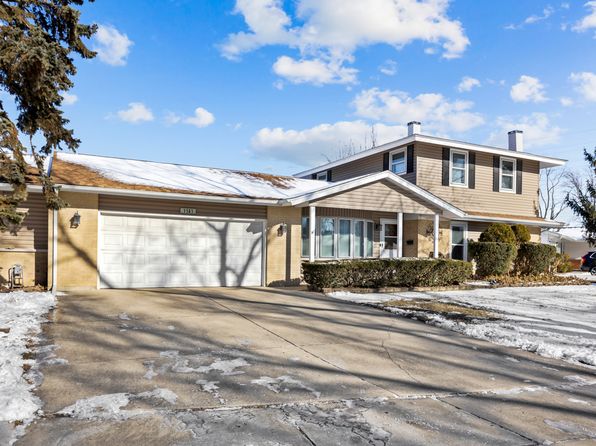 1141 Hartford Ln, Elk Grove Village, IL 60007