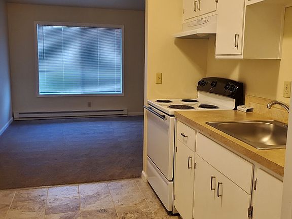 4th image of 155 NW Jackson St #1