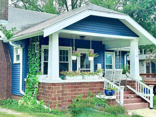 414 E Division St, Kewanee, IL 61443