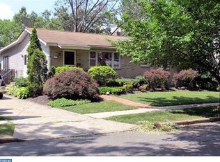 716 Cinnaminson St, Riverton, NJ 08077