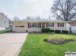 7459 Frederick St, Omaha, NE 68124