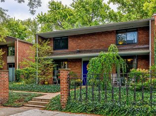 1203 E 50th St, Chicago, IL