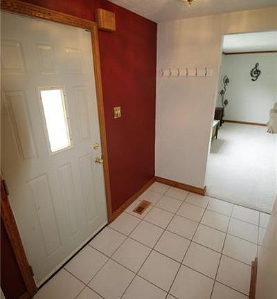 3rd image of 5844 Southampton Dr