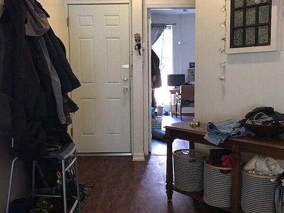 3rd image of 803 N 26th St APT 1